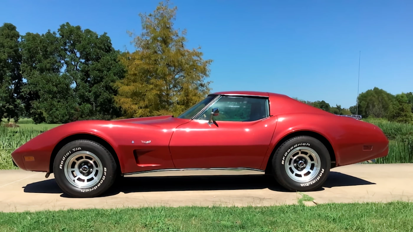 Click to Enlarge-Esc to Close Corvette Generations/C3/C3 1977 side view.webp